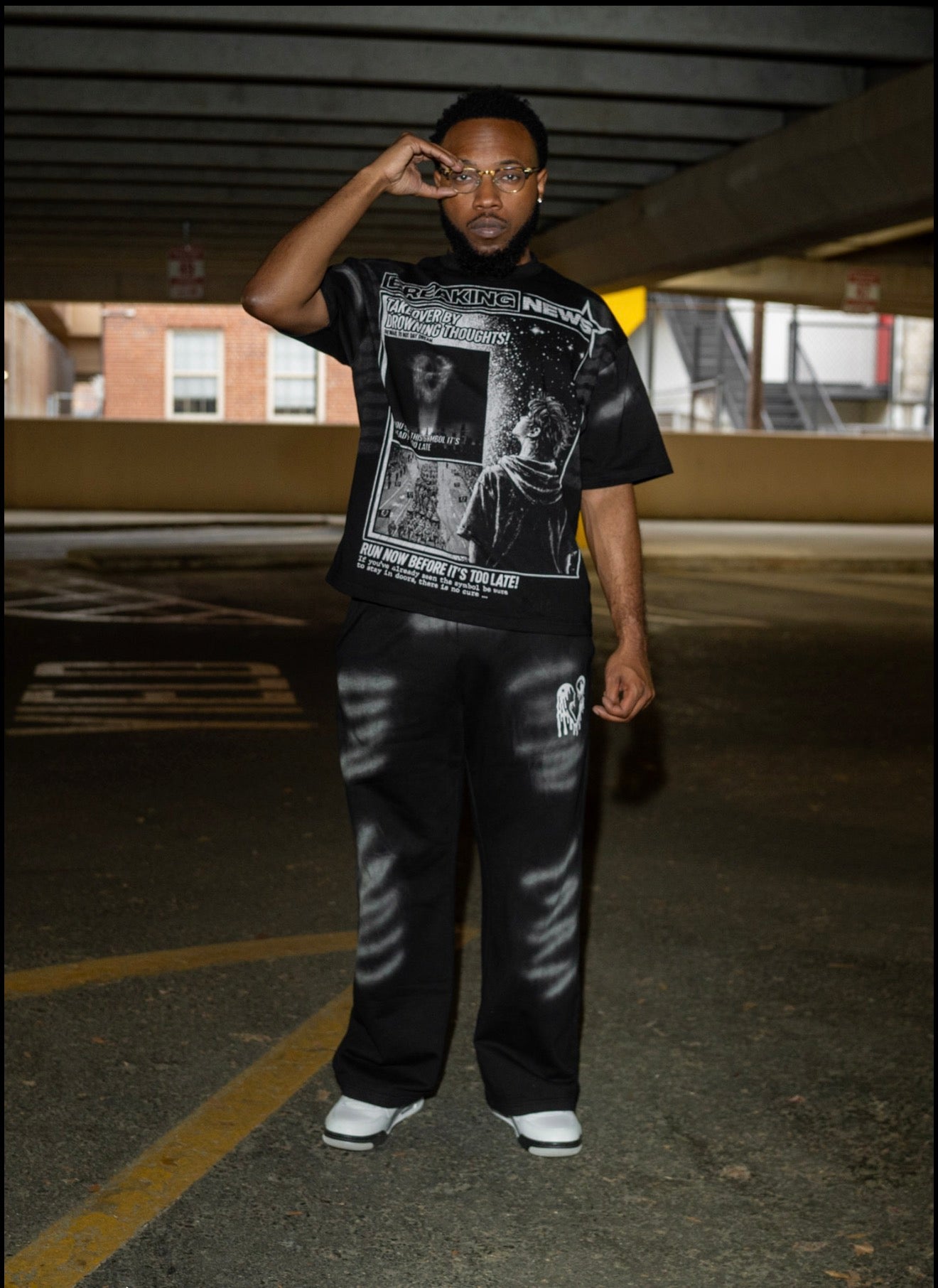 Drowning thoughts Sweatpants